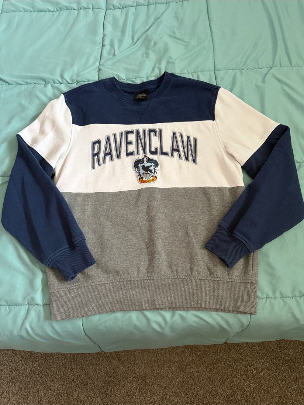 Ravenclaw™ Color Block Crew Neck Sweatshirt